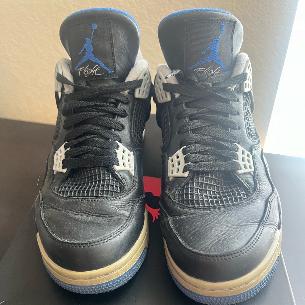 Nike Air Jordan 4 Retro